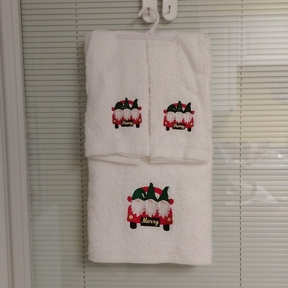 Embroidered bath set x2 - Picture 2 of 3